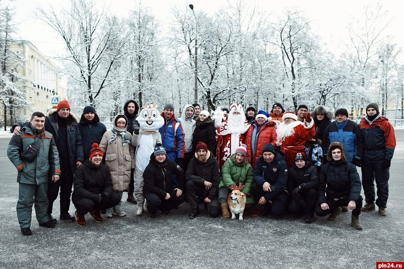 Великолучанин участвует в фестивале воздухоплавателей «Яблоки на снегу» под Санкт-Петербургом