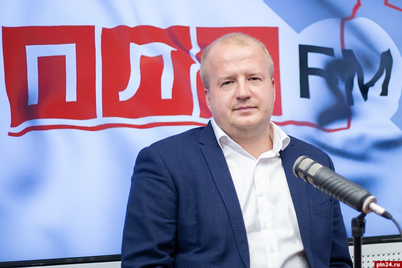 Борис Елкин пообещал снабжать псковских журналистов новыми инфоповодами