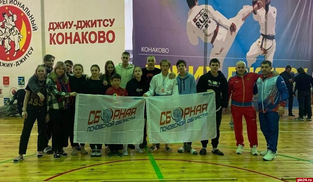 Псковские спортсмены завоевали две «бронзы» на Первенстве России по джиу-джитсу