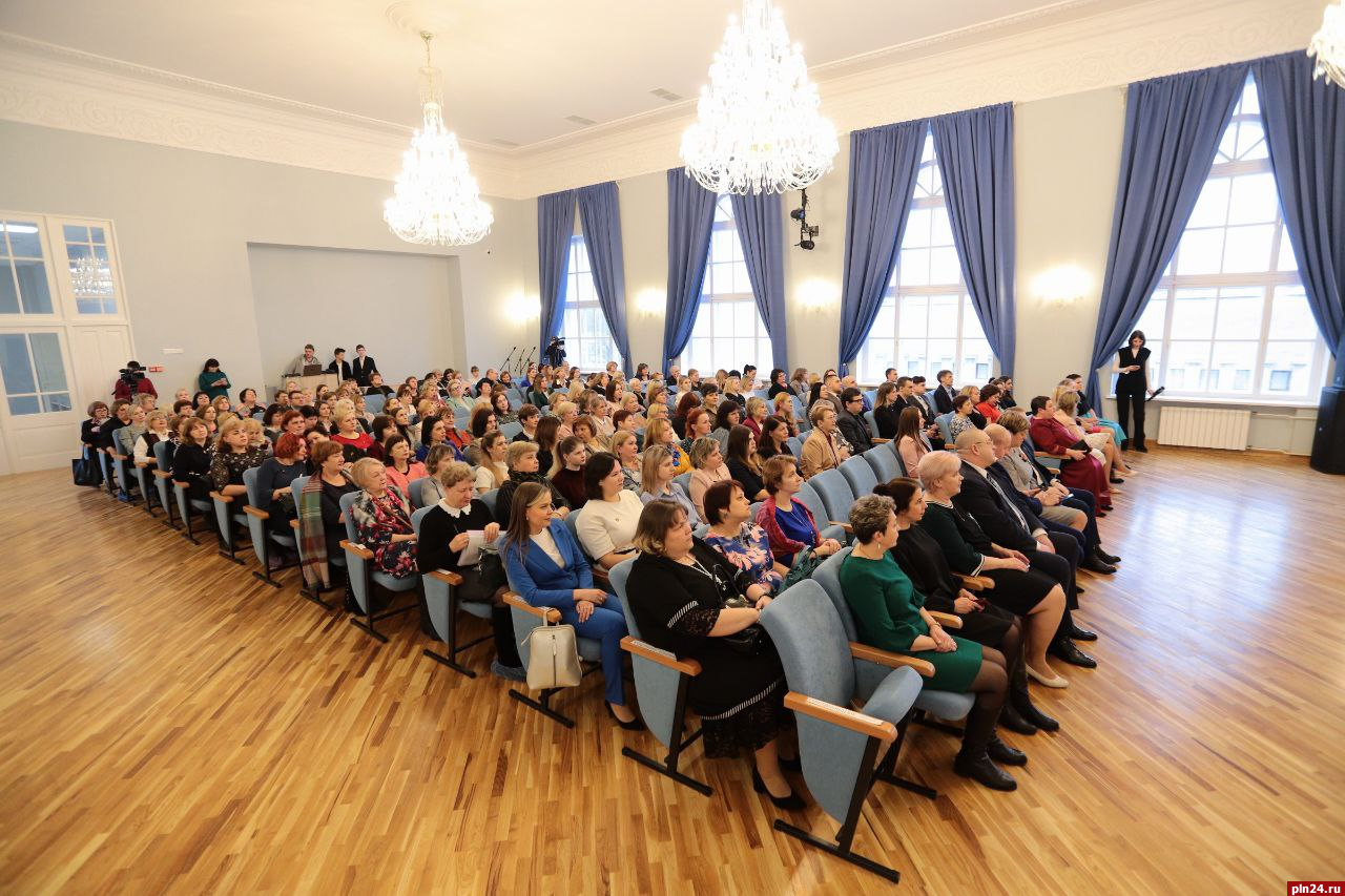 Муниципальный этап конкурса «Учитель года» стартовал в Пскове
