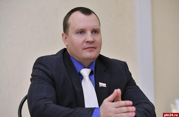 Олег Брячак выступил за присоединение части Псковского района к областному центру