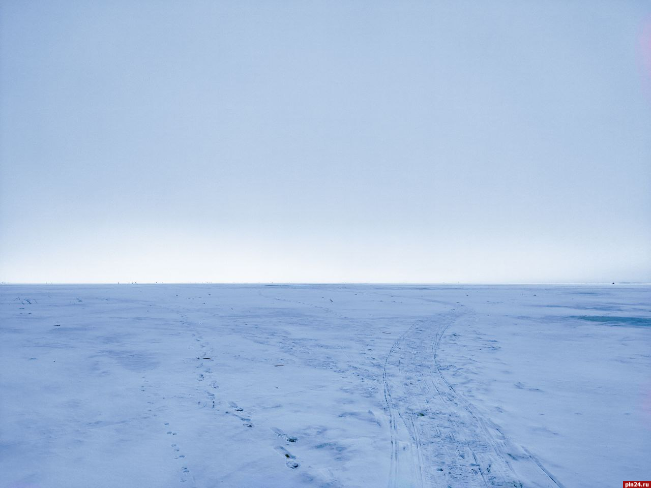 Выход на лёд Чудского озера снова разрешили в Гдовском районе
