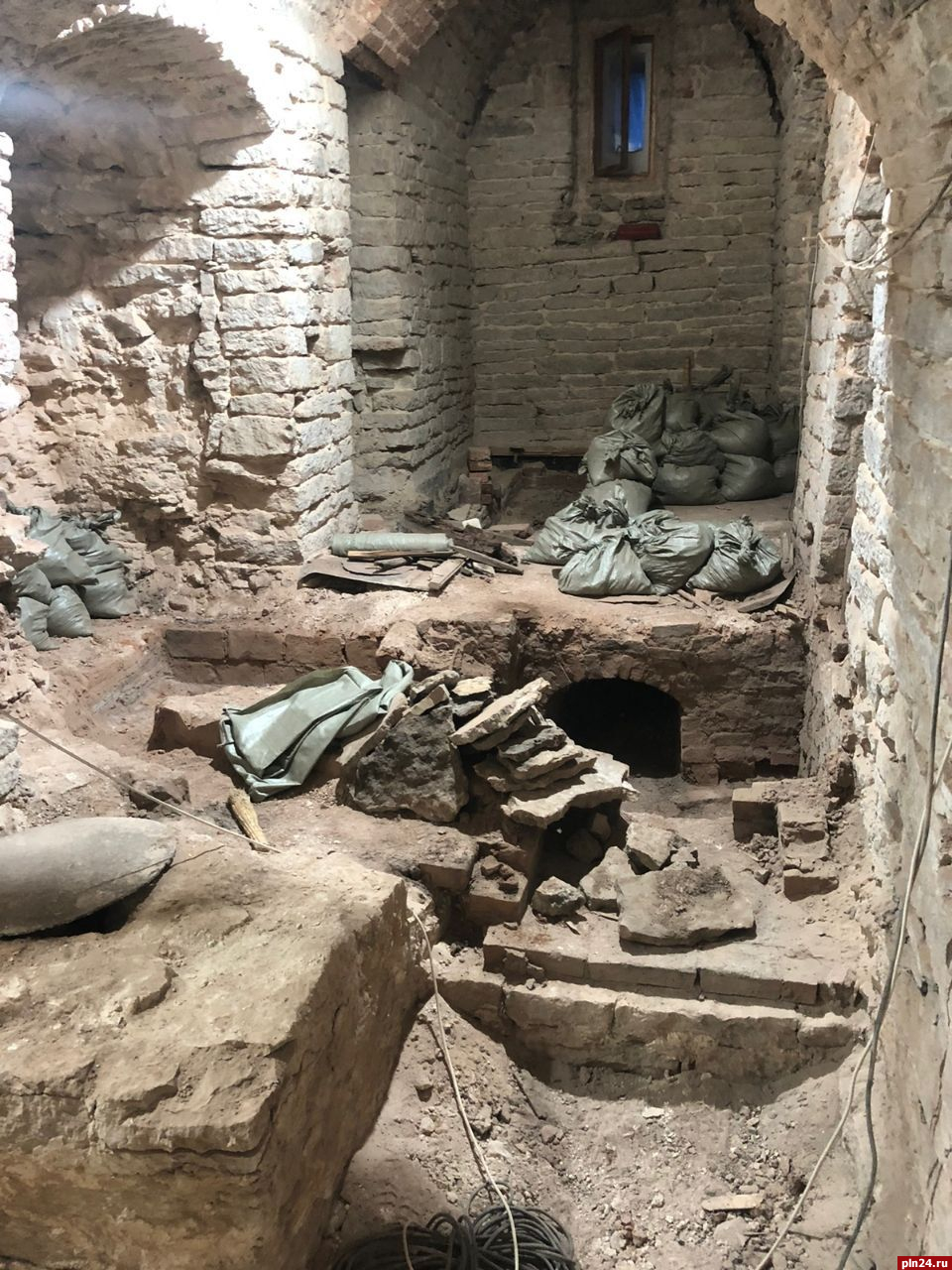 В звоннице Псково-Печерского монастыря реставраторы обнаружили неизвестные пространства