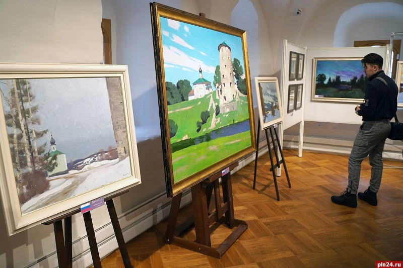 &#8203;Выставка работ мастеров Санкт-Петербургской академии художеств открылась в Поганкиных палатах