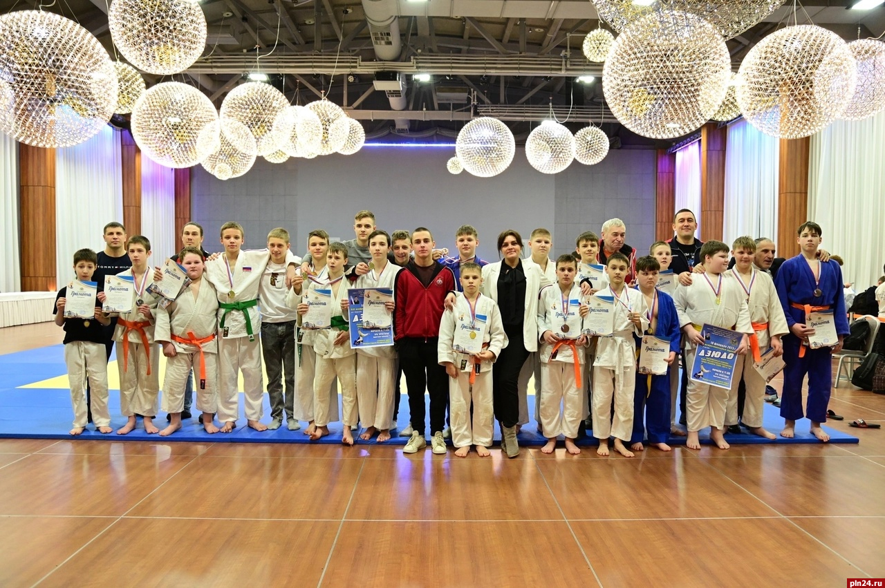 Более 20 медалей получили дзюдоисты «Спортивного единства» на турнире в Пскове