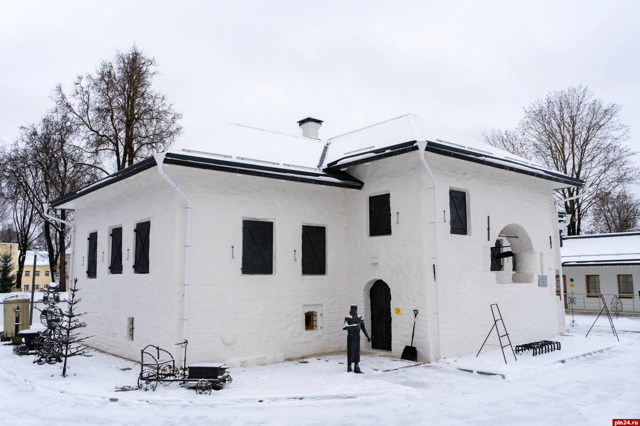 Палаты у Сокольей башни в Пскове закроют 27 февраля