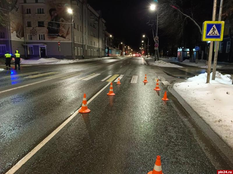 В Пскове сбили пешехода на Октябрьском проспекте. ФОТО