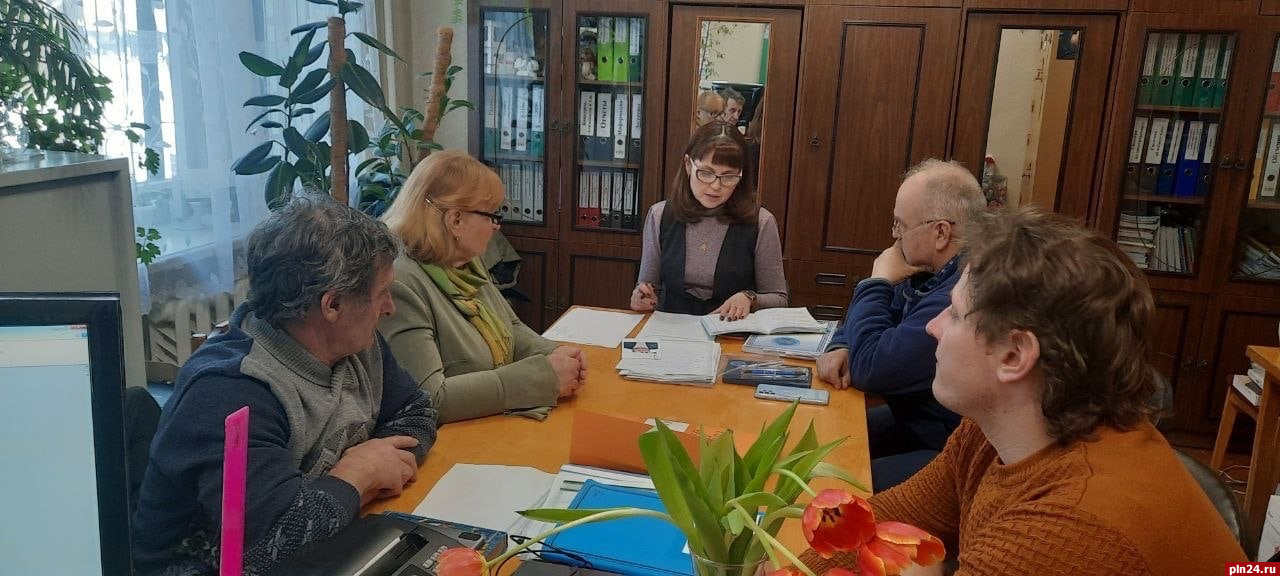 Пустошкинская ТИК зарегистрировала первого кандидата на выборы главы района