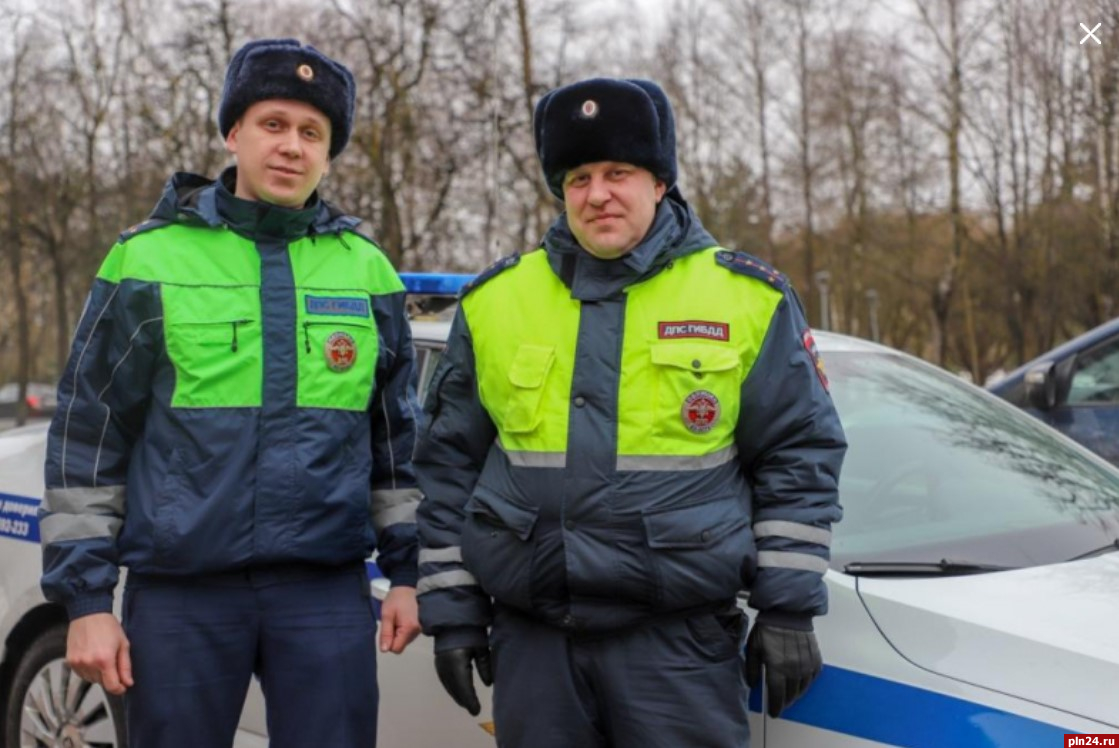 Псковские полицейские помогли водителю, у которого произошел приступ эпилепсии