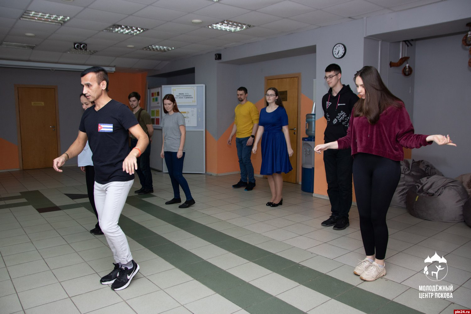 Молодёжный клуб по парным танцам открылся в Пскове