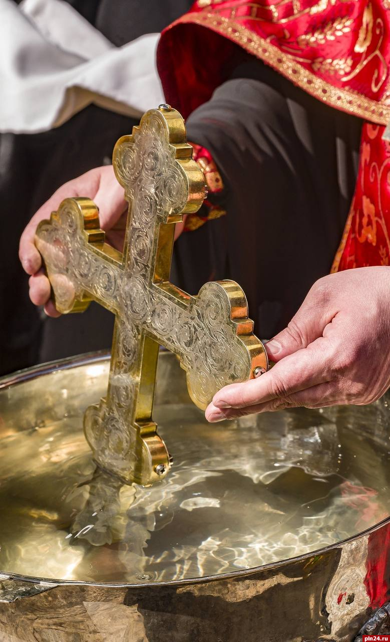 Икону Божией Матери «Живоносный Источник» чтят православные в пятницу Светлой седмицы