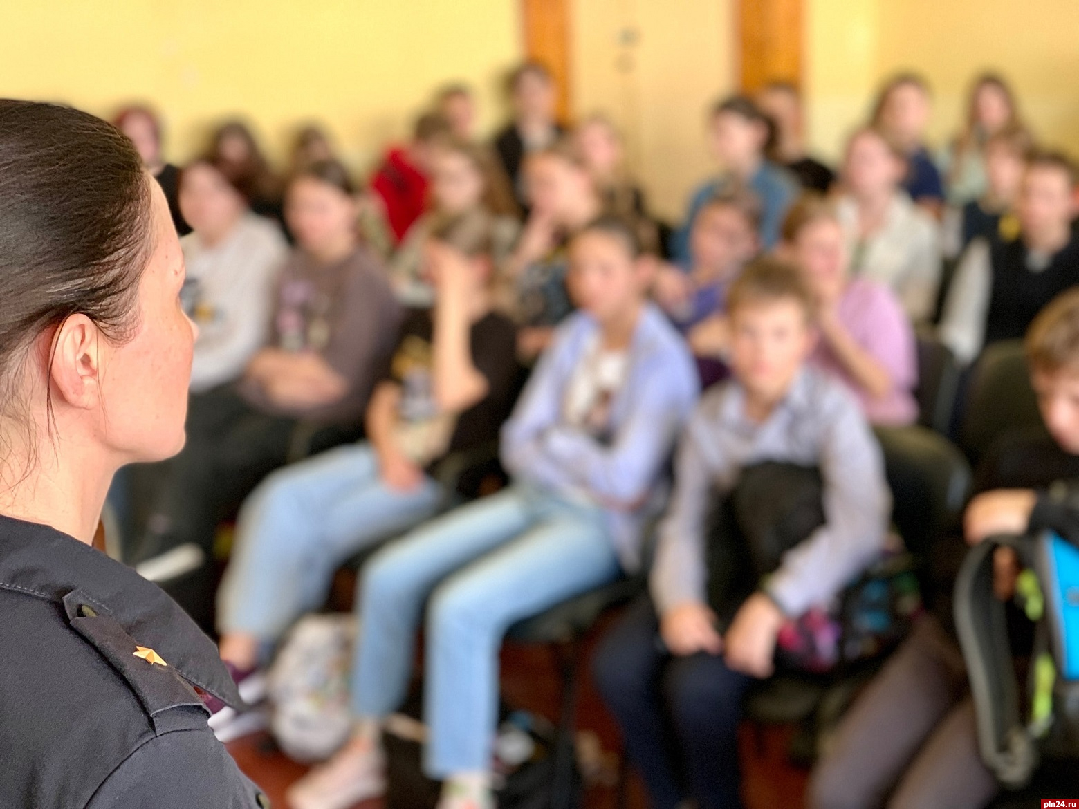 Около двух тысяч школьников приняли участие в неделе профилактики правонарушений в Пскове