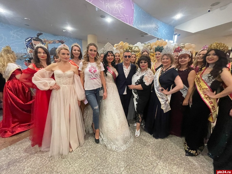 Псковская делегация посетила юбилейный фестиваль «Миссис Москва»
