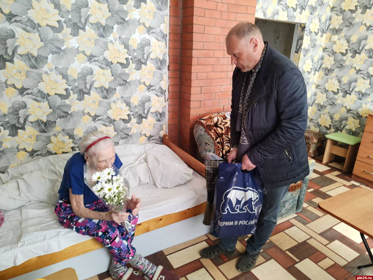 Акция «Подарки ветерану» стартовала в Псковской области
