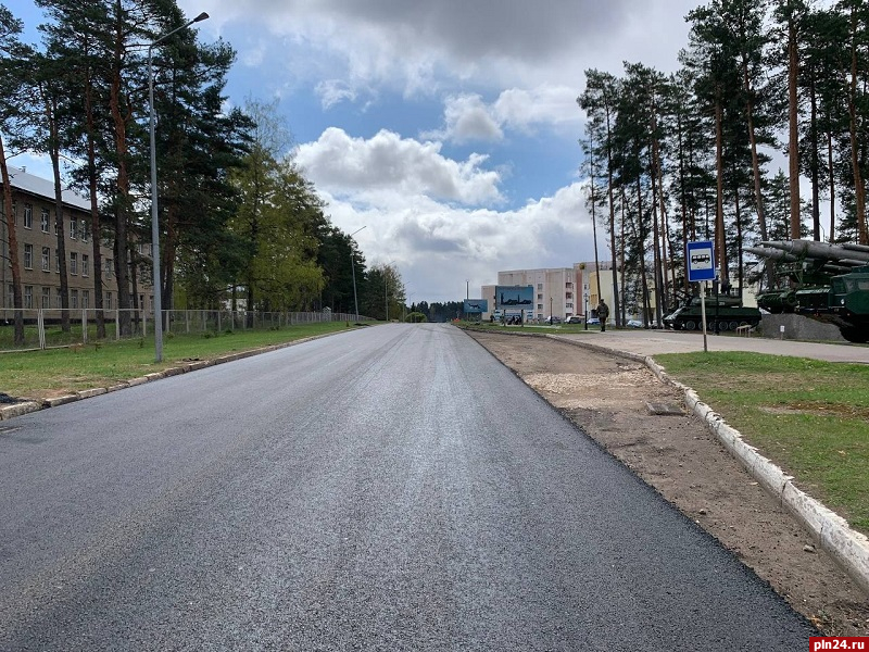 Более 15 единиц техники ремонтируют дорогу во Владимирском лагере