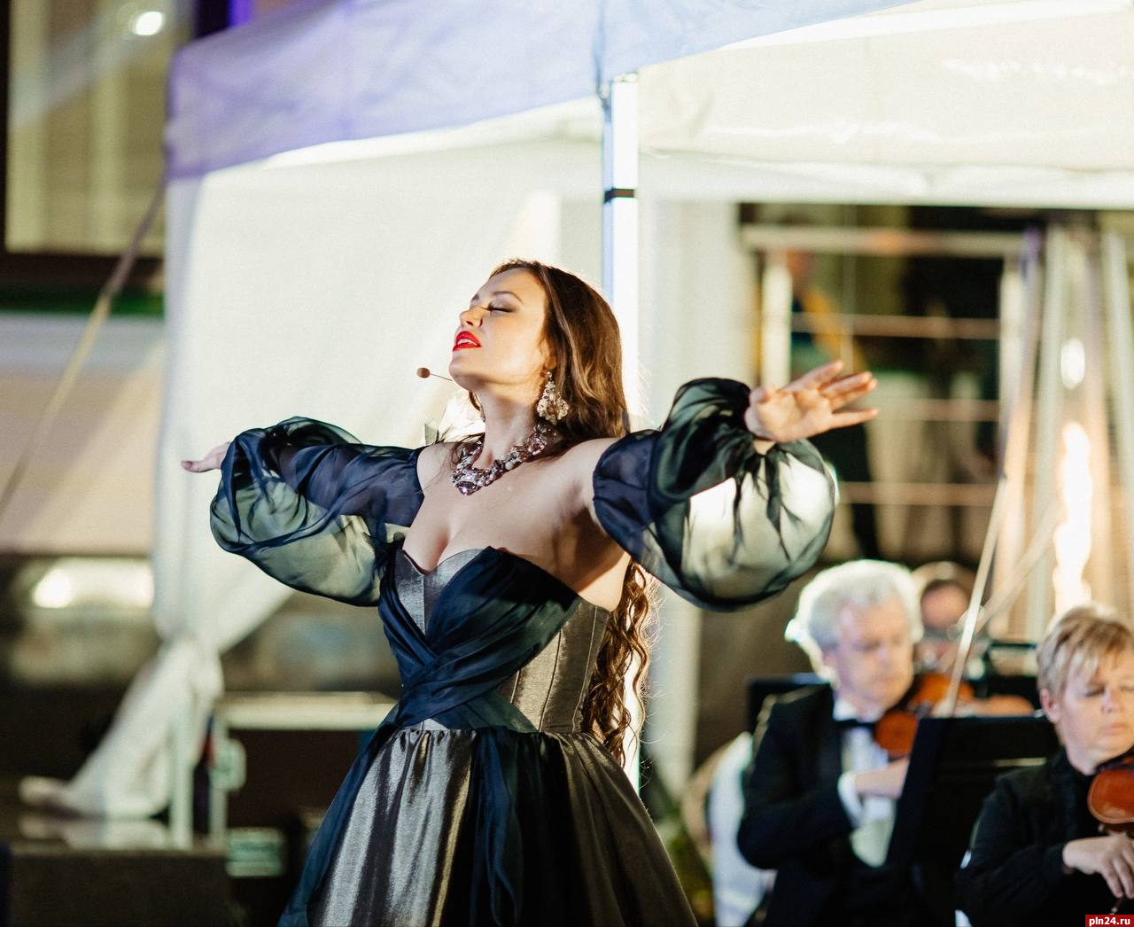 Солистка Мариинского театра Мария Баянкина снова выступит на «Лавандовой ночи» в Пскове