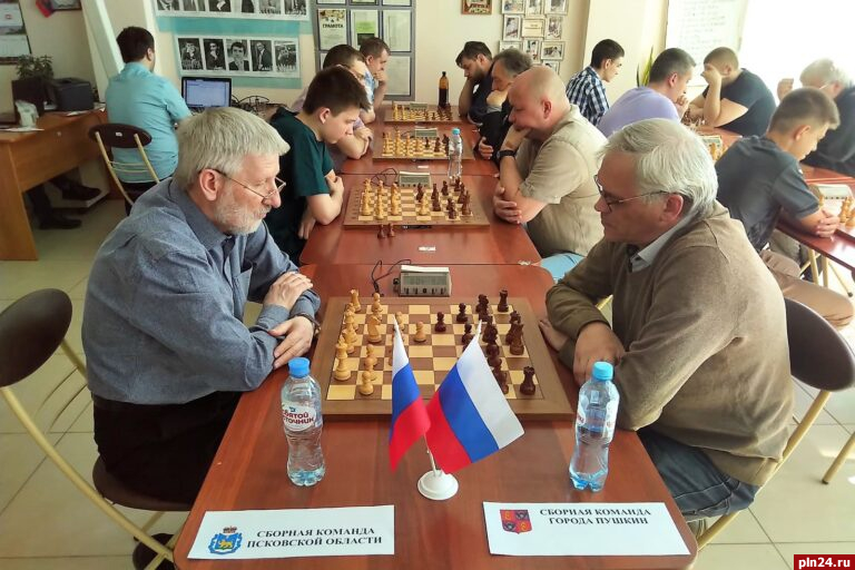 Шахматисты из Пушкина приехали на товарищеский матч в Псков