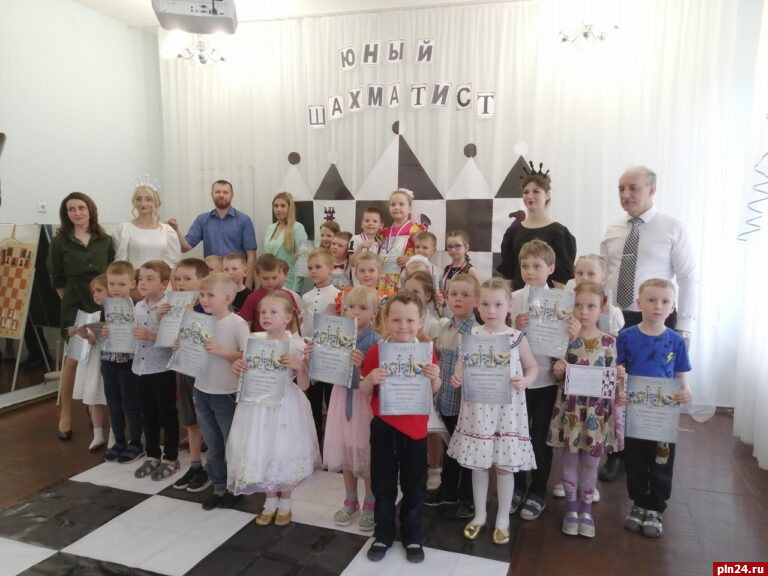 Шахматы становятся популярными в детских садах Псковской области