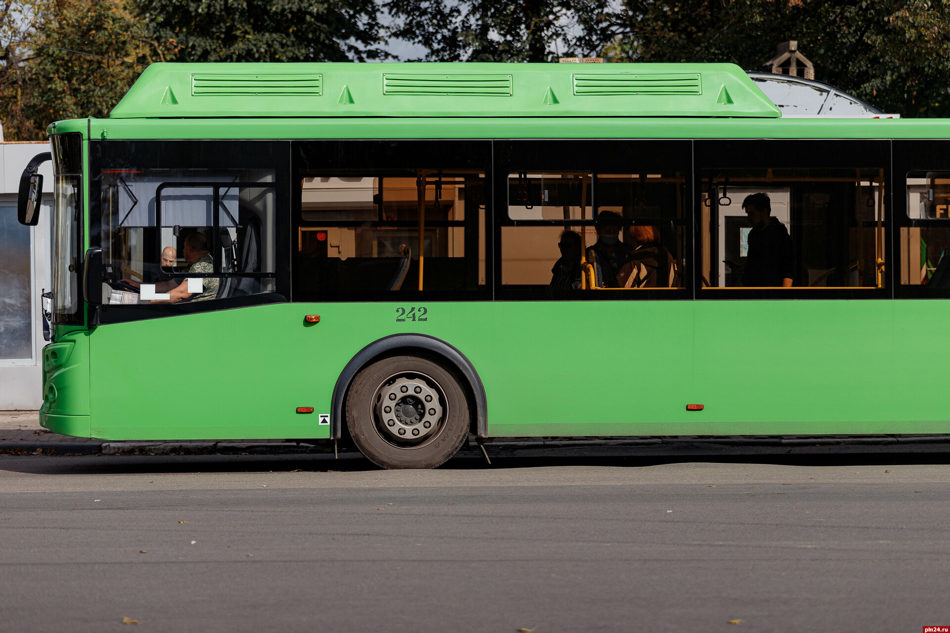 Маршрут автобусов изменится в Великих Луках по улице Карла Либкнехта