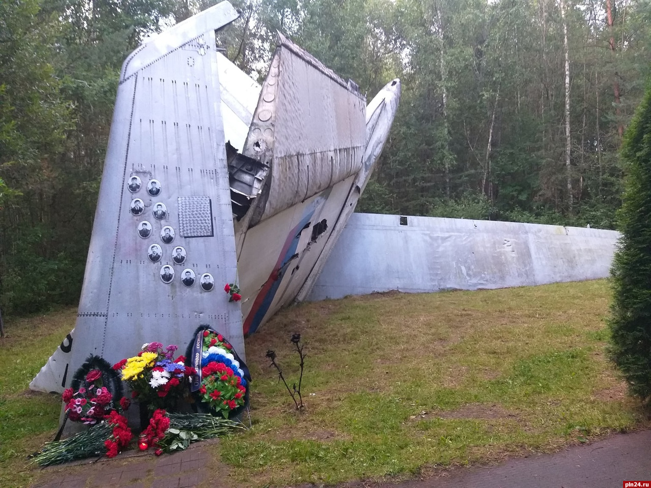 В Пскове почтили память экипажа майора Гудина, погибшего 30 лет назад