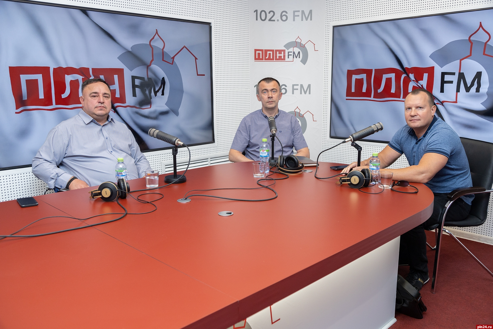 «В чем правда, брат?»: Алексей Севастьянов и Олег Брячак схлестнулись в «Армрестлинге» на «ПЛН FM»