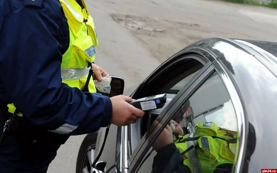 Более 50 нетрезвых водителей остановили в Псковской области за неделю