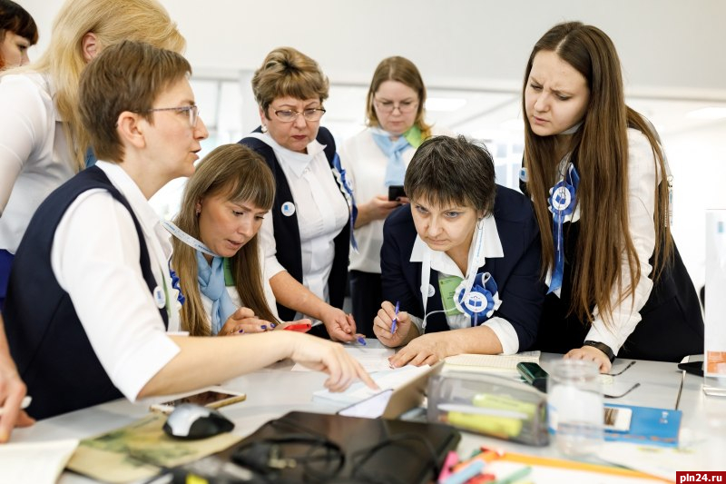 Почти 500 участников из Псковской области будут бороться за победу в конкурсе «Флагманы образования».