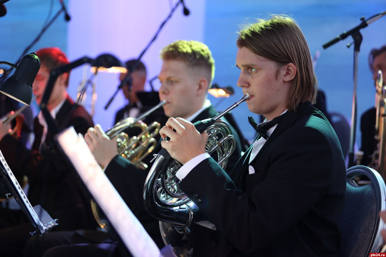 Фестиваль «Музыка на воде» проходит в Пскове