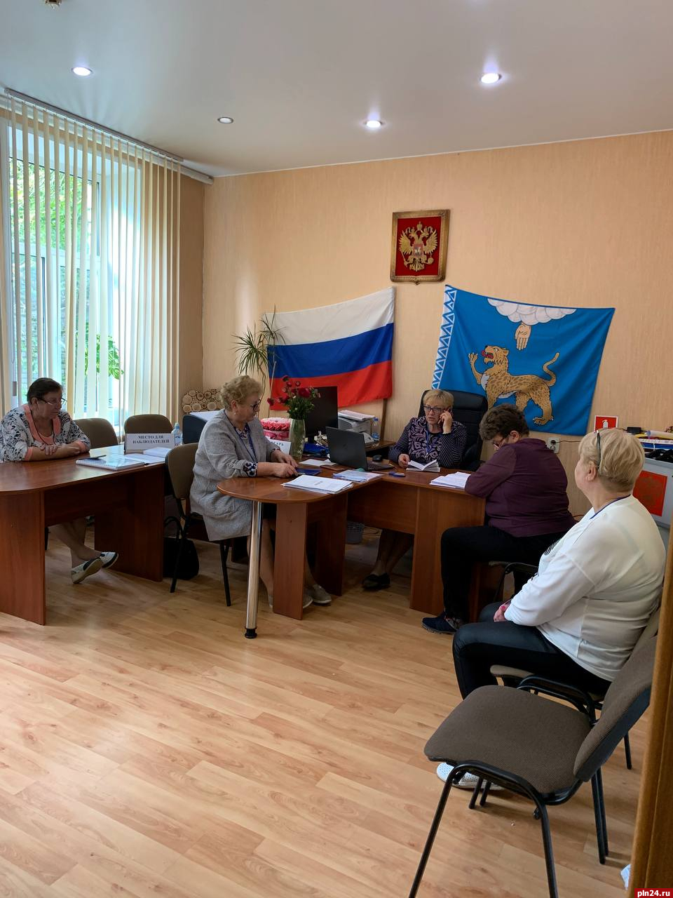 Явка на муниципальных выборах в Стругокрасненском районе приближается к 38%