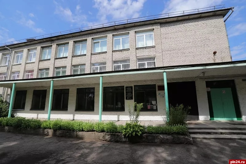 Сорвавшего ремонт родинской школы подрядчика признали недобросовестным