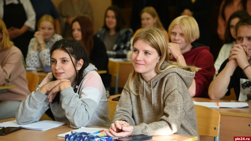 Безграничные возможности СПО: День среднего профессионального образования отметили в Пскове в рамках Большой учительской недели