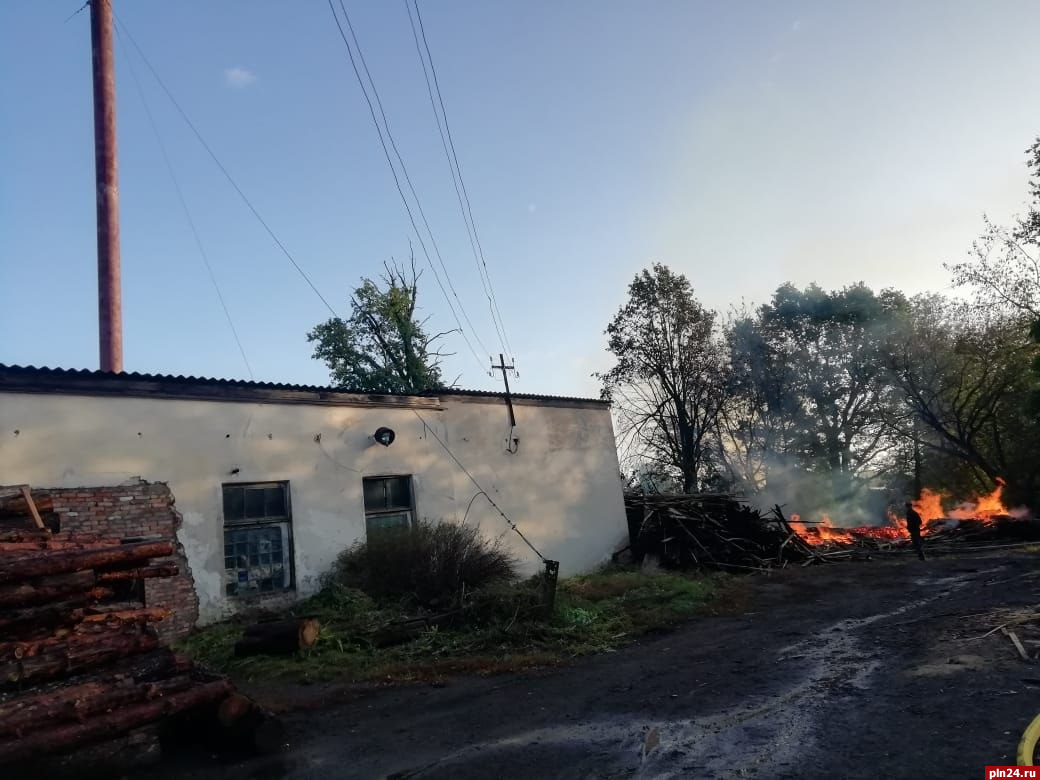 Топливо для отопления района сгорело в Новоржеве