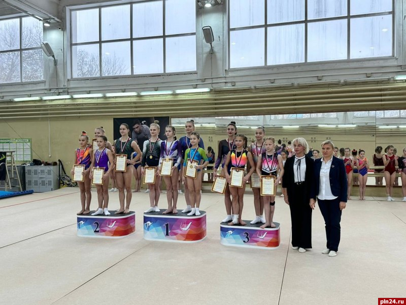 Великолукские гимнасты стали призерами всероссийских соревнований