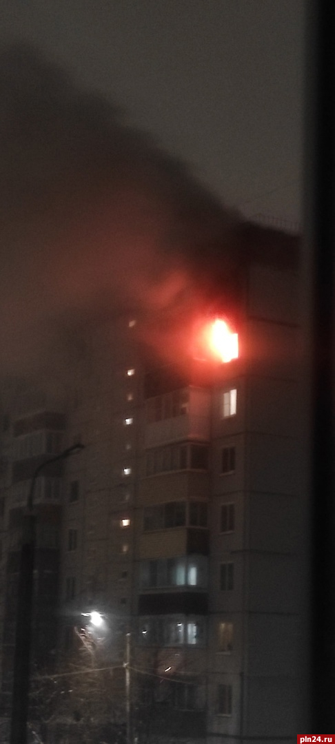 Квартира горела в многоэтажке на улице Генерала Маргелова в Пскове