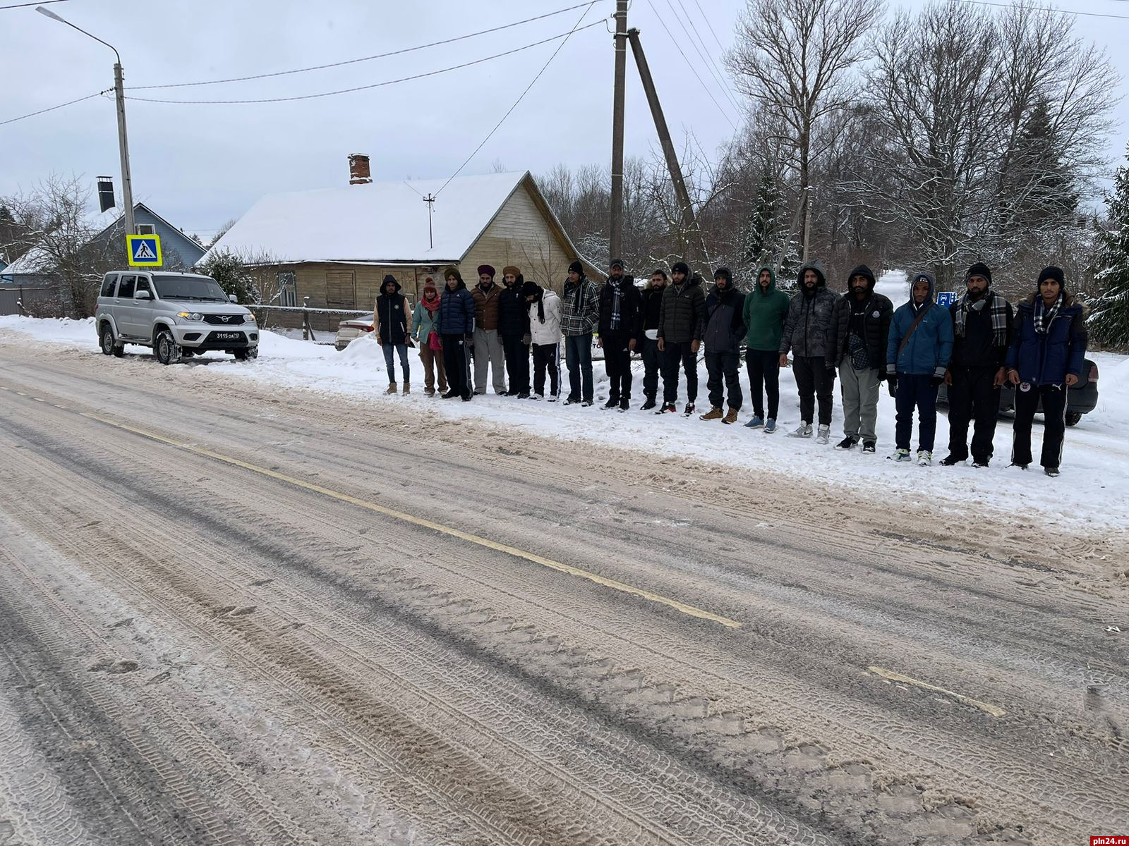 Более 20 иностранцев хотели незаконно пересечь границу России в Печорском районе