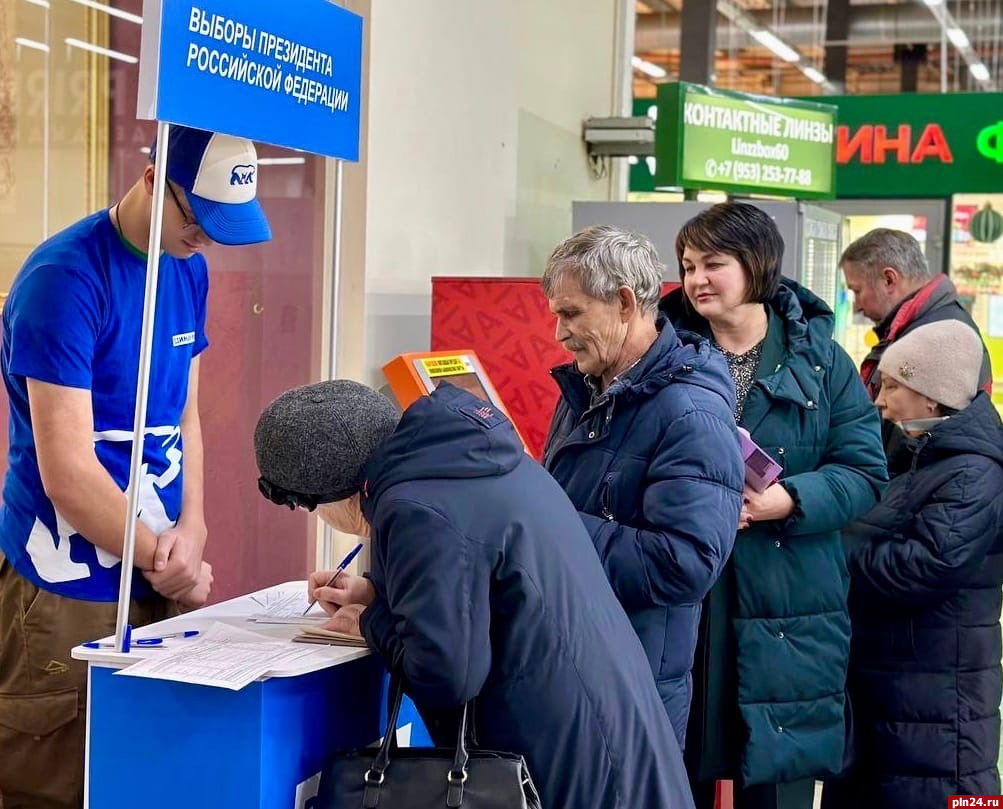 Наталья Федорова подписалась в поддержку выдвижения Путина на выборах президента