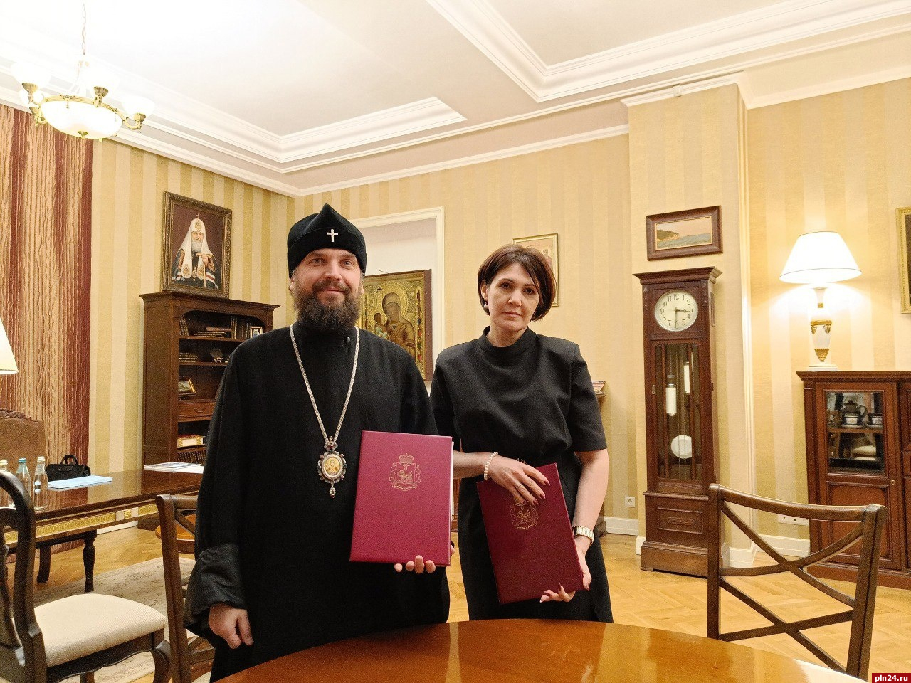 Псковская епархия заключила договор о сотрудничестве с фондом «Защитники Отечества»