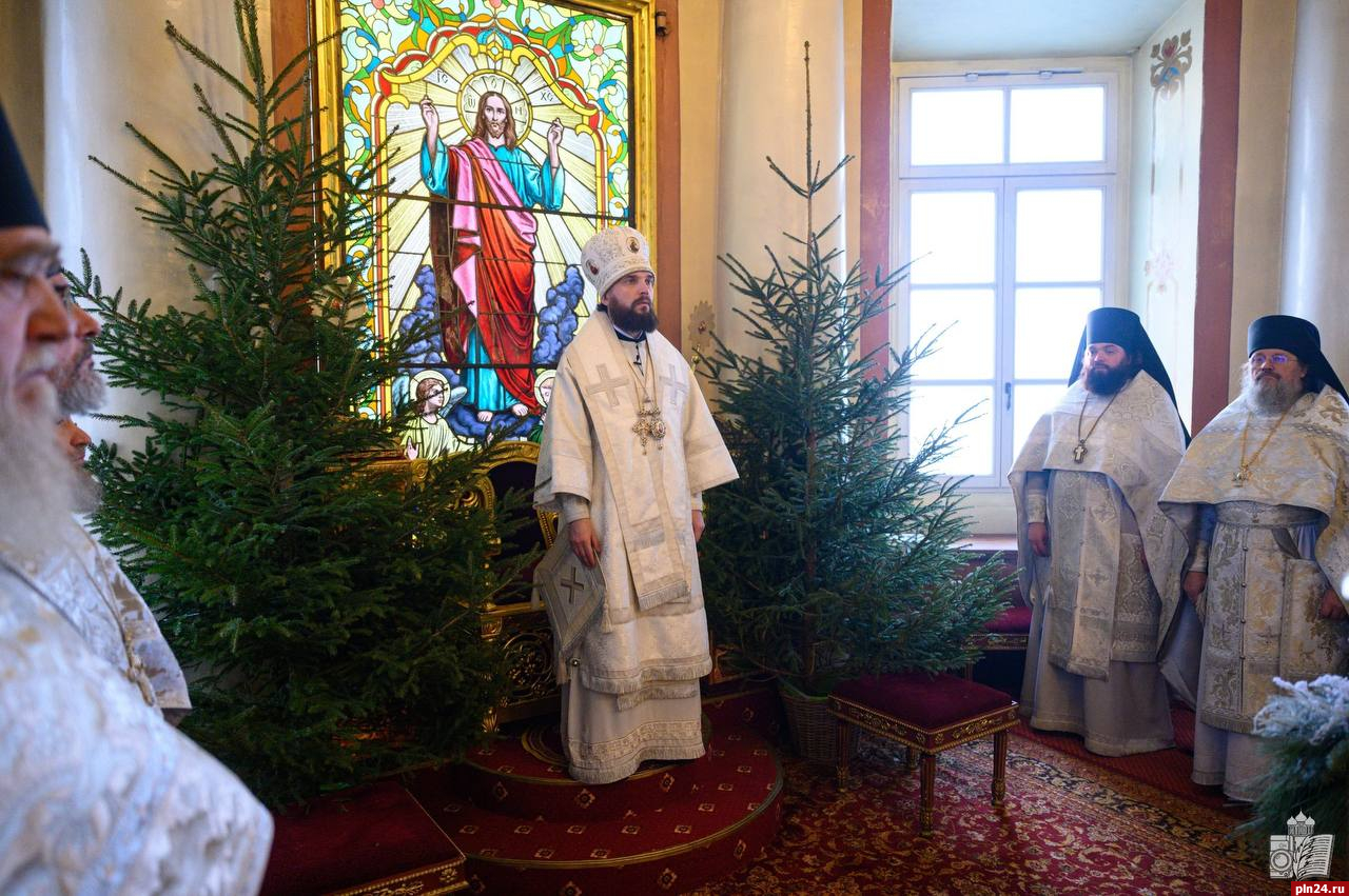 Митрополит Арсений: Рождество Христово - подарок всем нам
