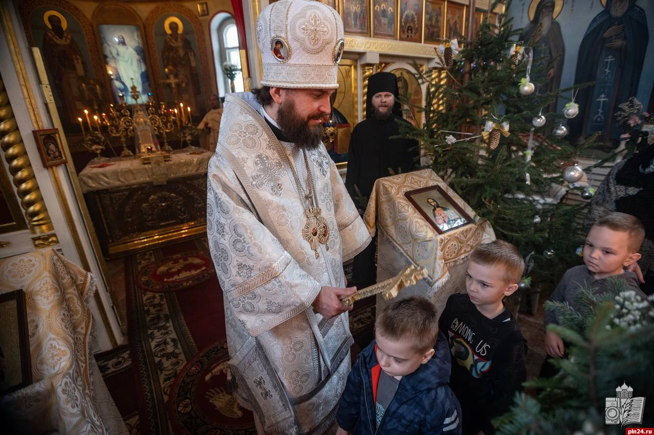 Отдание праздника Рождества Христова. отмечают православные