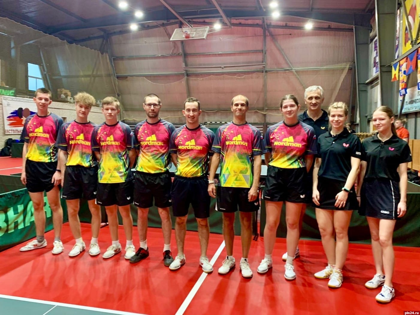 Сборная команда Псковской области по настольному теннису отправилась на чемпионат СЗФО