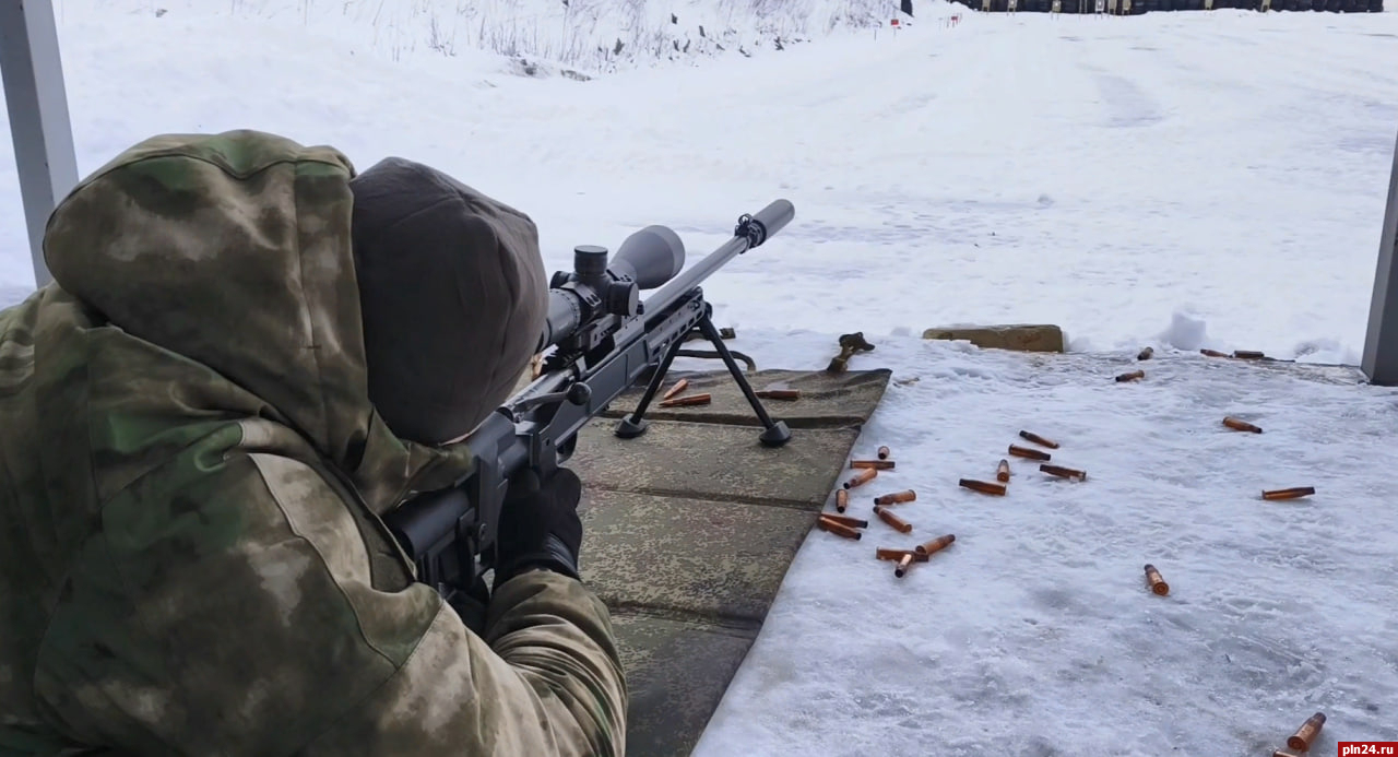 Учебный сбор со снайперами спецподразделений Росгвардии завершился в Пскове