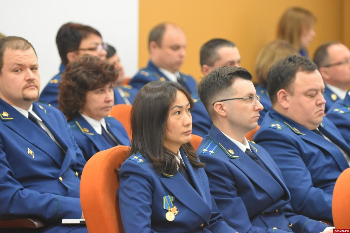 Прокуратура Псковской области за год предотвратила 200 внеплановых проверок бизнеса