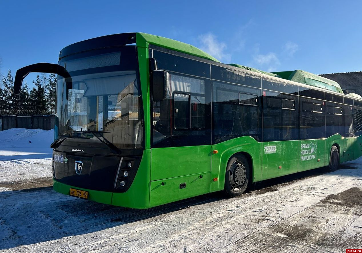 Новые автобусы вышли на маршруты №17 и №30 в Пскове