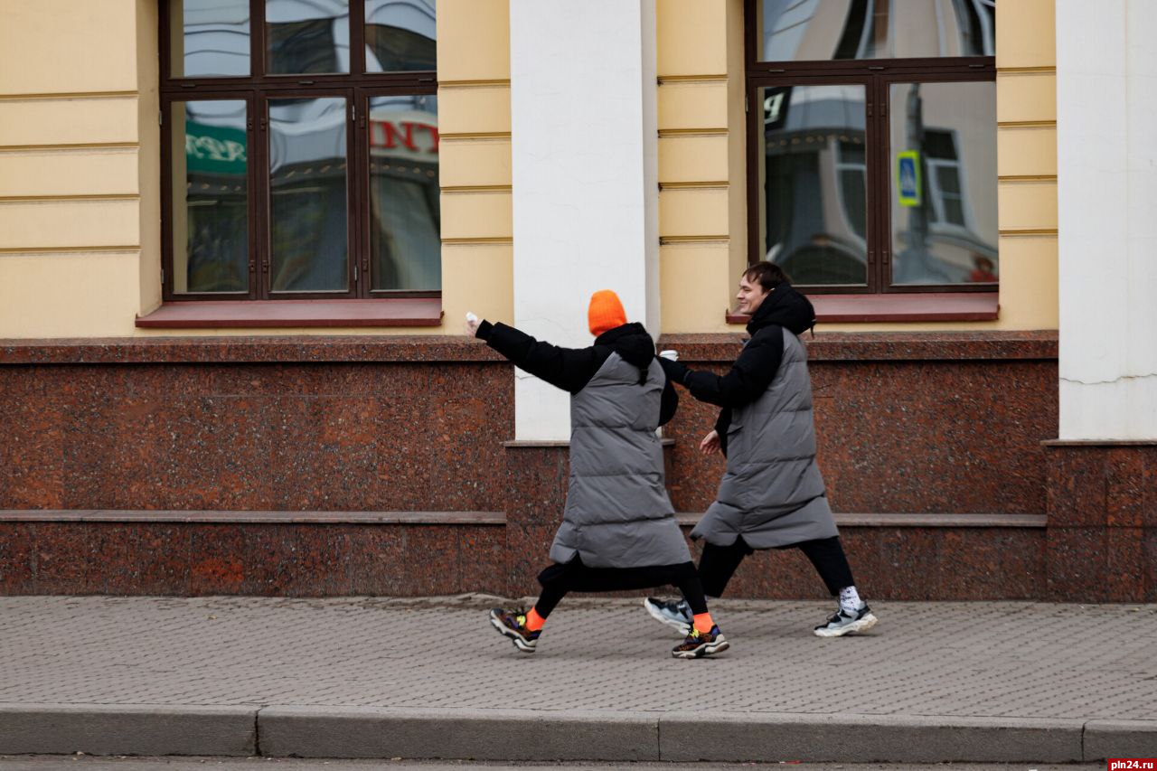 В Пскове женщины чаще всего ассоциируют идеальный выходной с прогулками на свежем воздухе