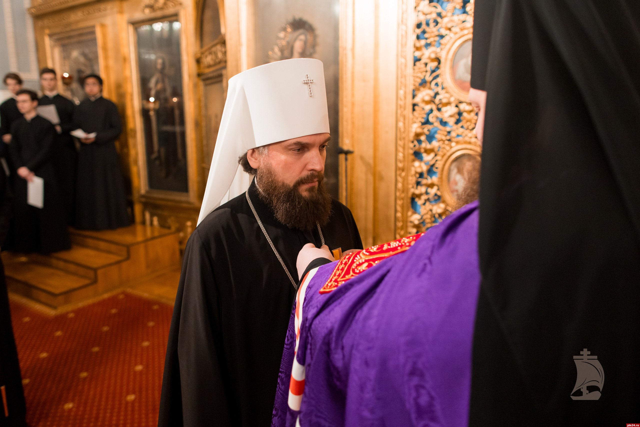 Митрополита Арсения наградили медалью Санкт-Петербургской духовной академии 