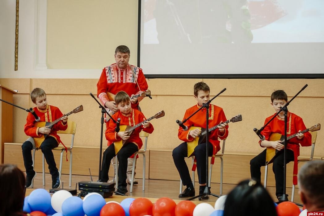 Свыше 40 тысяч рублей пожертвований собрали на концерте в поддержку участников СВО в Пскове