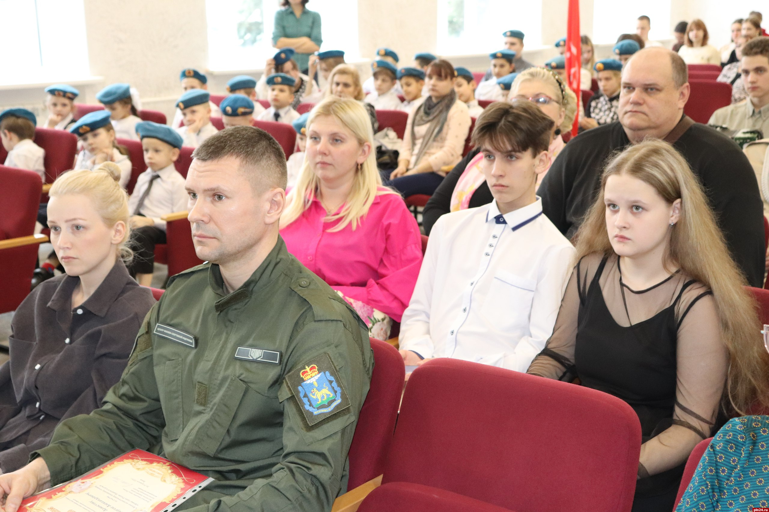 Военно-патриотические юношеские чтения открылись в Псковском филиале университета ФСИН России