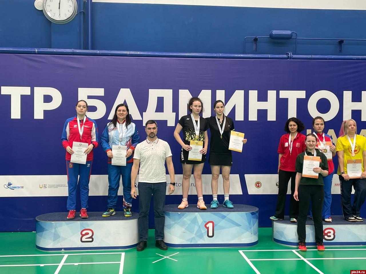 Псковичи стали призерами всероссийских соревнований по бадминтону в Казани