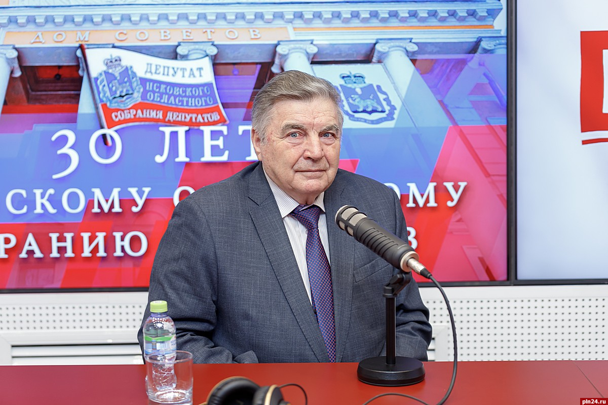 Анатолий Копосов: Депутатам второго созыва приходилось решать очень сложные вопросы
