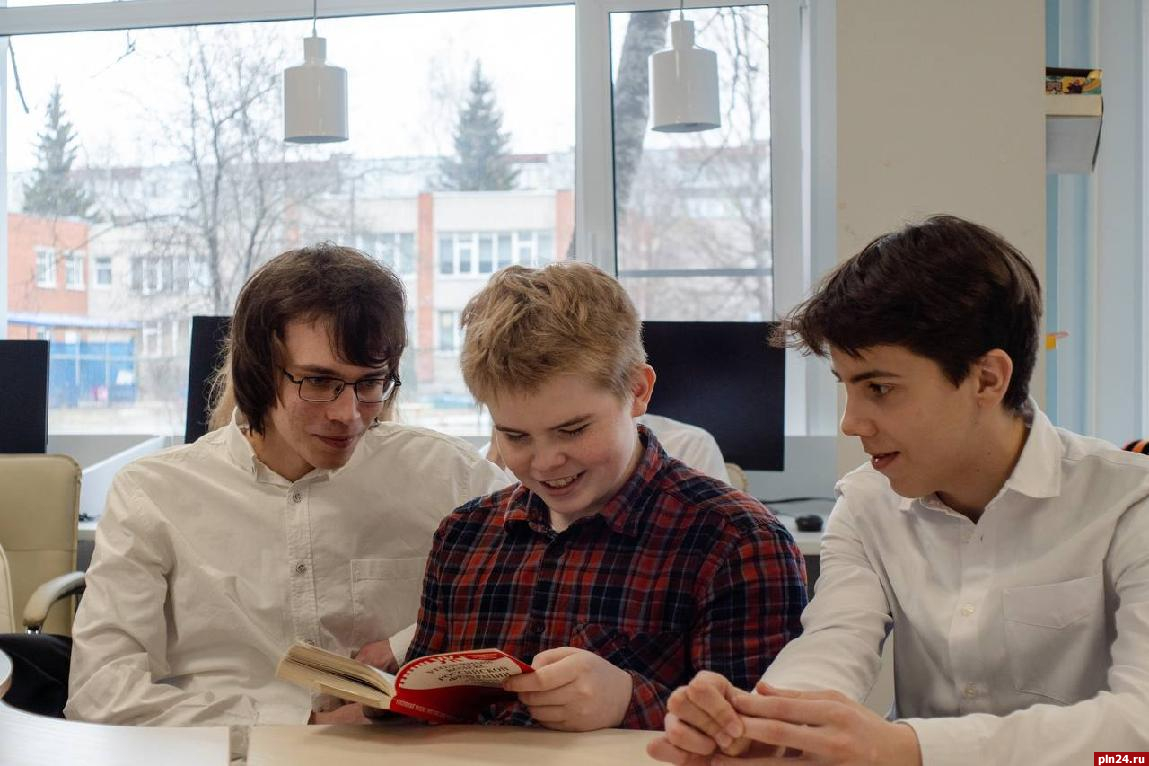 Псковским школьникам рассказали об ответственности за преступления